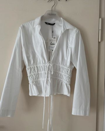 Zara Bluse weiss mit Raffung Grösse S neu mit Etikett