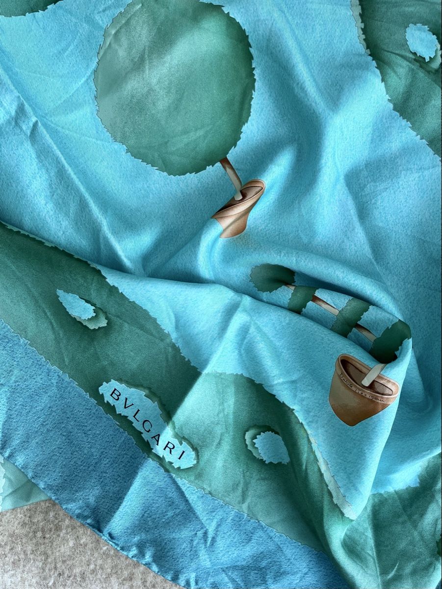 Bulgari Foulard & Sciarpe: Seidenfoulard Bulgari – Usato da Bern venduto da AnnaRobert 2