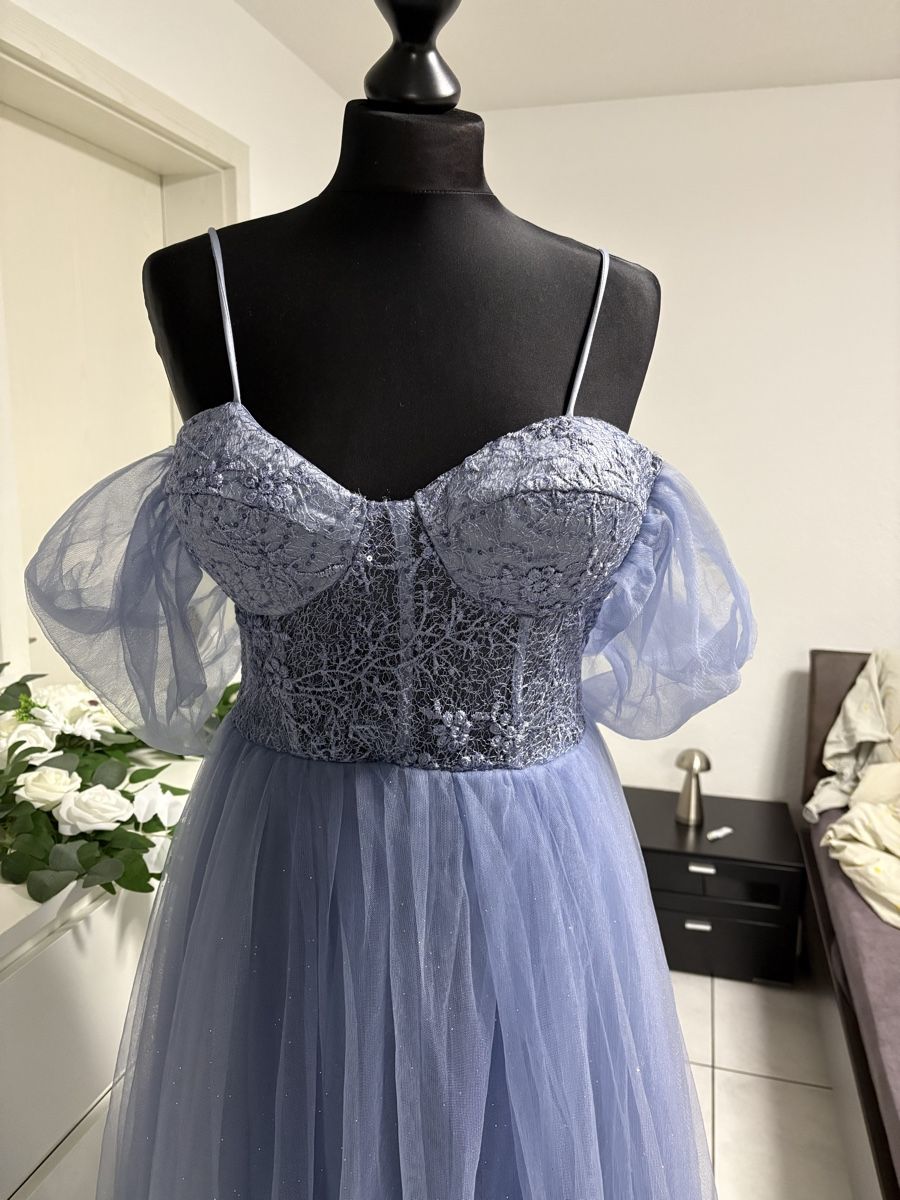 Robes: Abendkleid – Neuf (Voir description) à kreuzlingen par ilenia.uensal 1