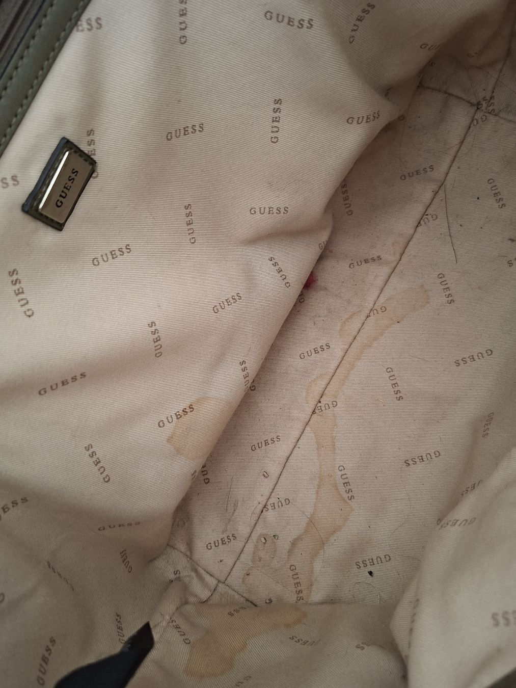 Guess Taschen für Damen: Sac à main Guess kaki à motif - – Gebraucht aus Renens VD von ser_j2fn 3