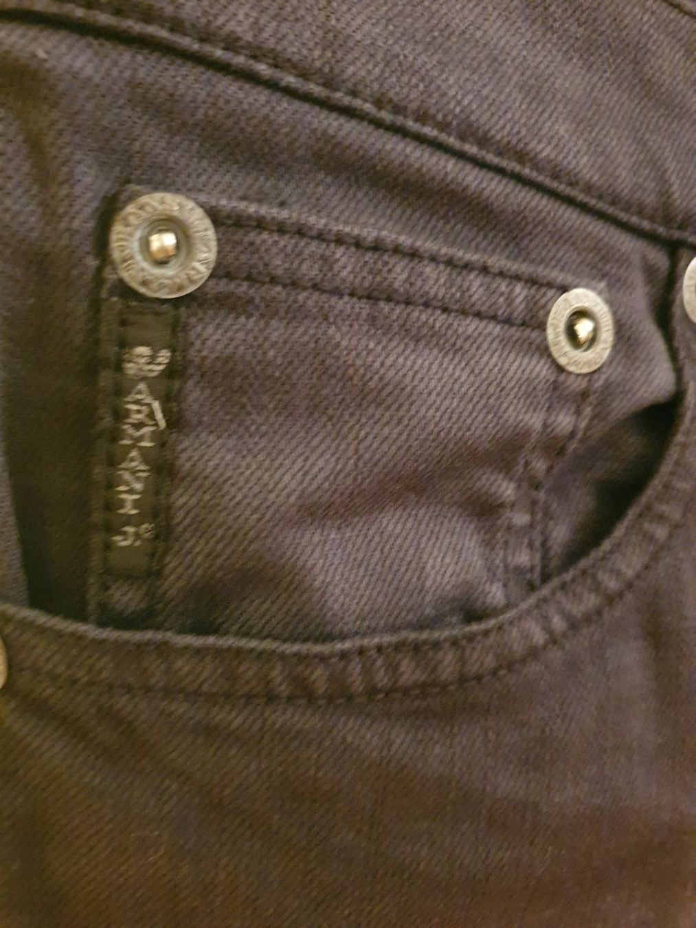 Armani Jeans: Armani Jeans – Usato da Luzern venduto da J.Co 3