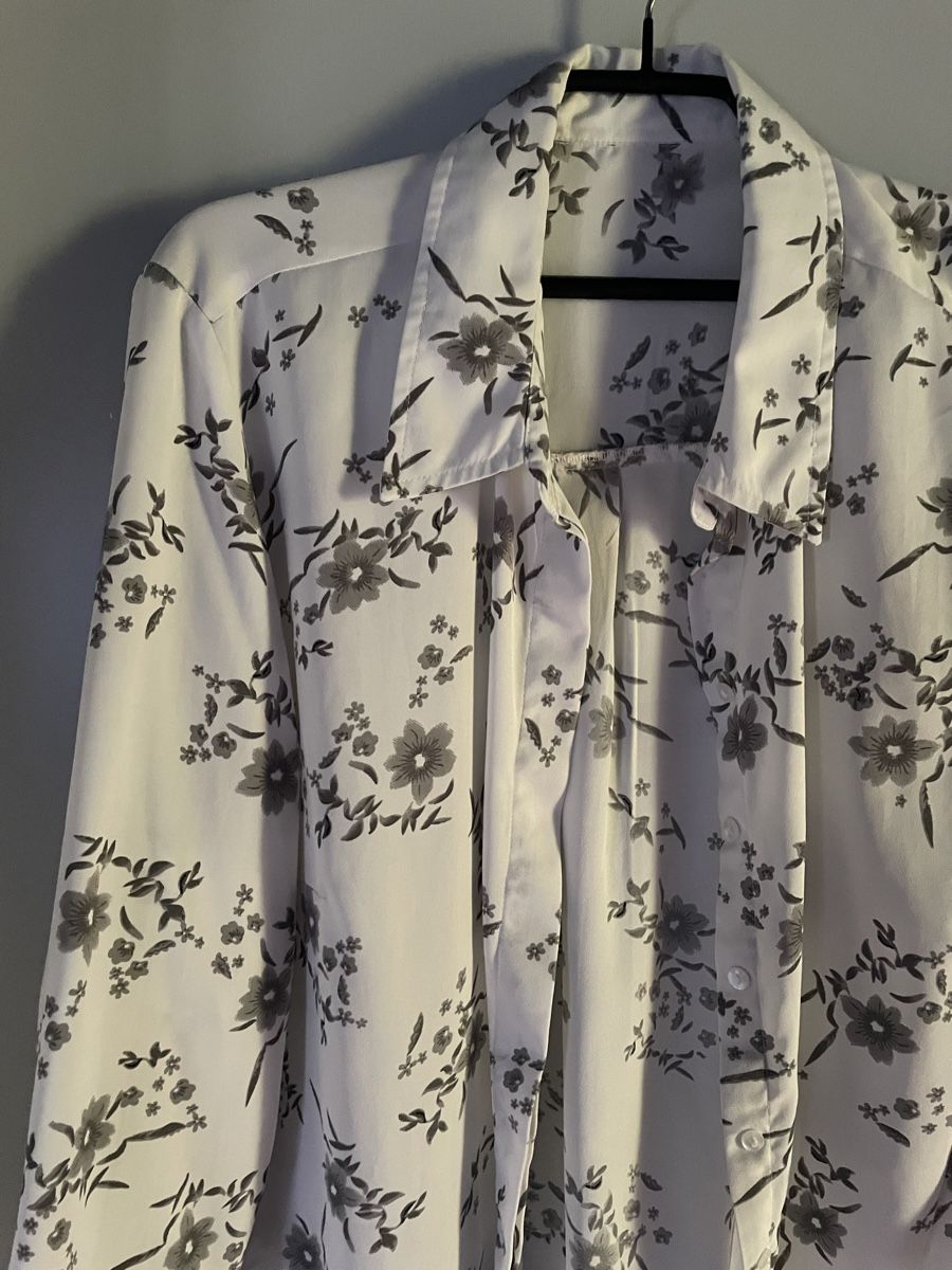 Camicette: Bluse – Usato da Adligenswil venduto da Decor-Tech 2