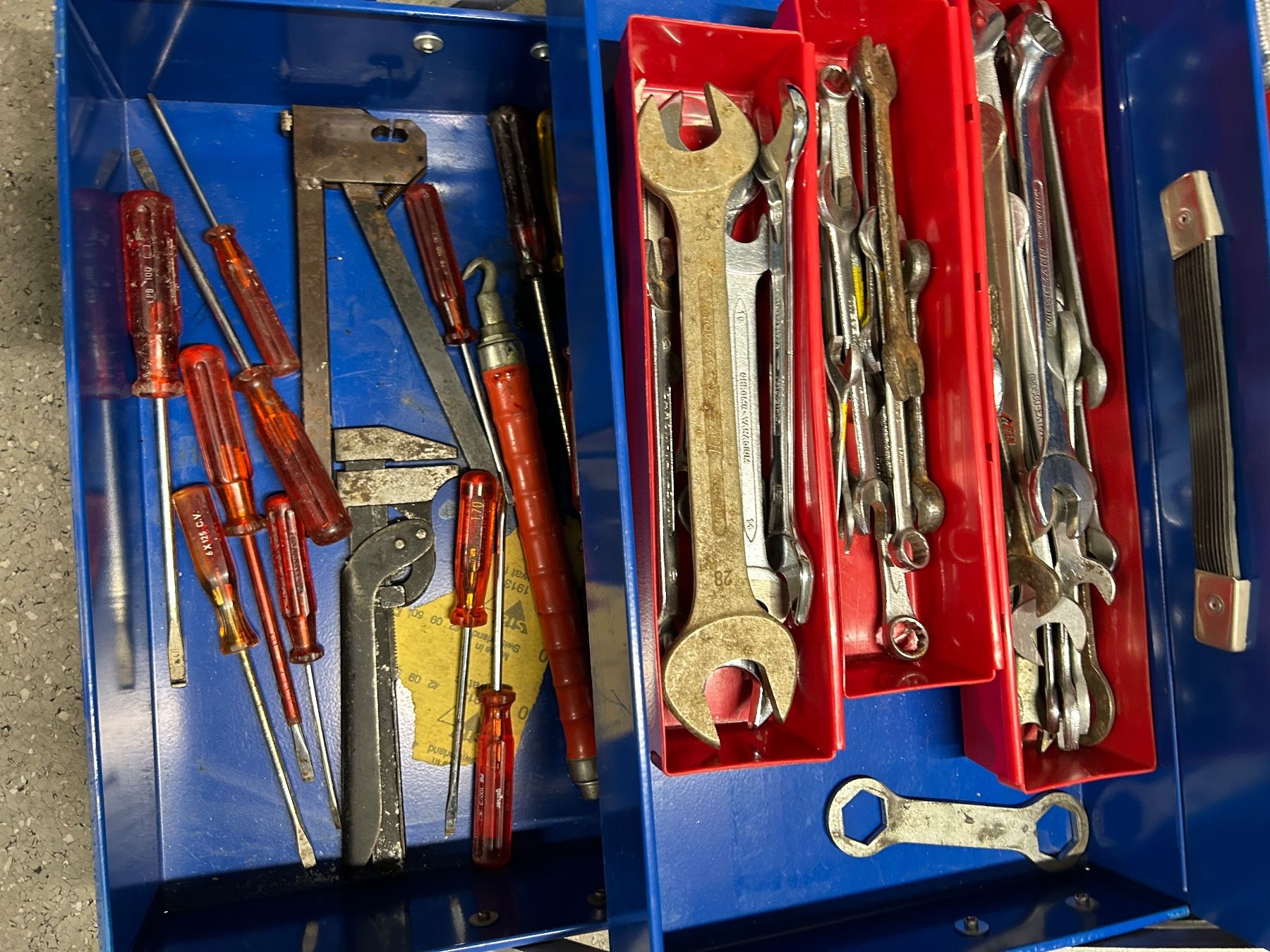 Alle Werkzeuge: Sortimo, blau Werkzeugkasten mit Schlüssel – Gebraucht aus Birr von antigo1 9
