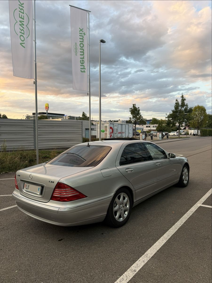 Mercedes-Benz Automobili: Mercedes-Benz S 320 CDI Langversion – Usato da Luzern venduto da Domgjoni_Benz 3