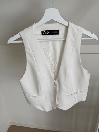 Zara Weste, Gr. S, Weiss - Eleganter Look für den Frühling!