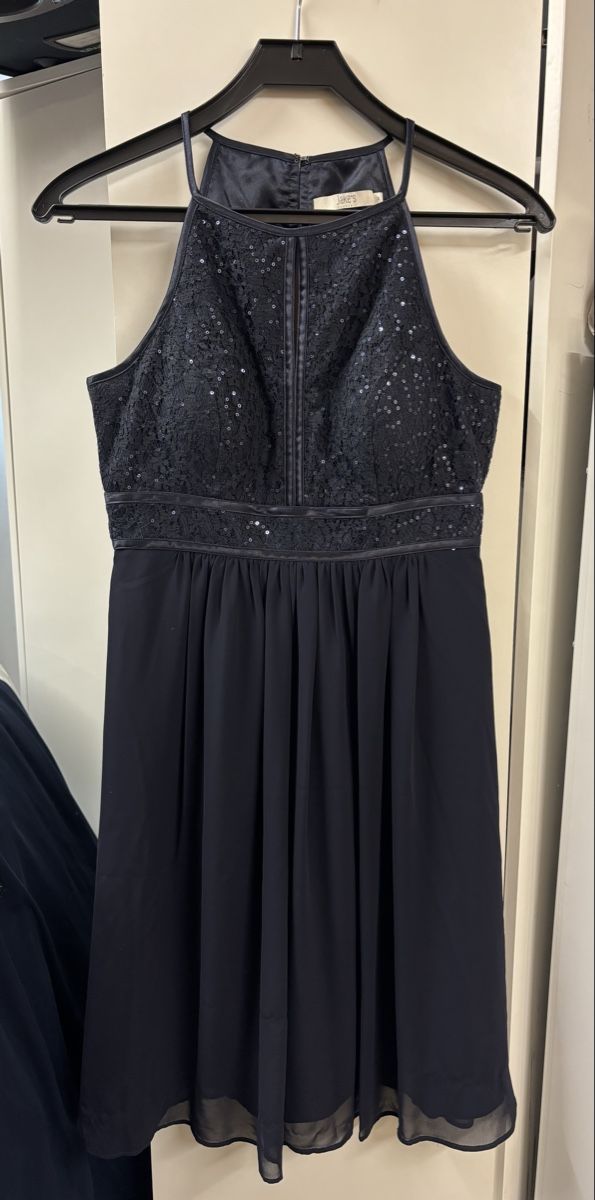 Vestiti: Kleid – Usato da Pfäffikon ZH venduto da Coffee44