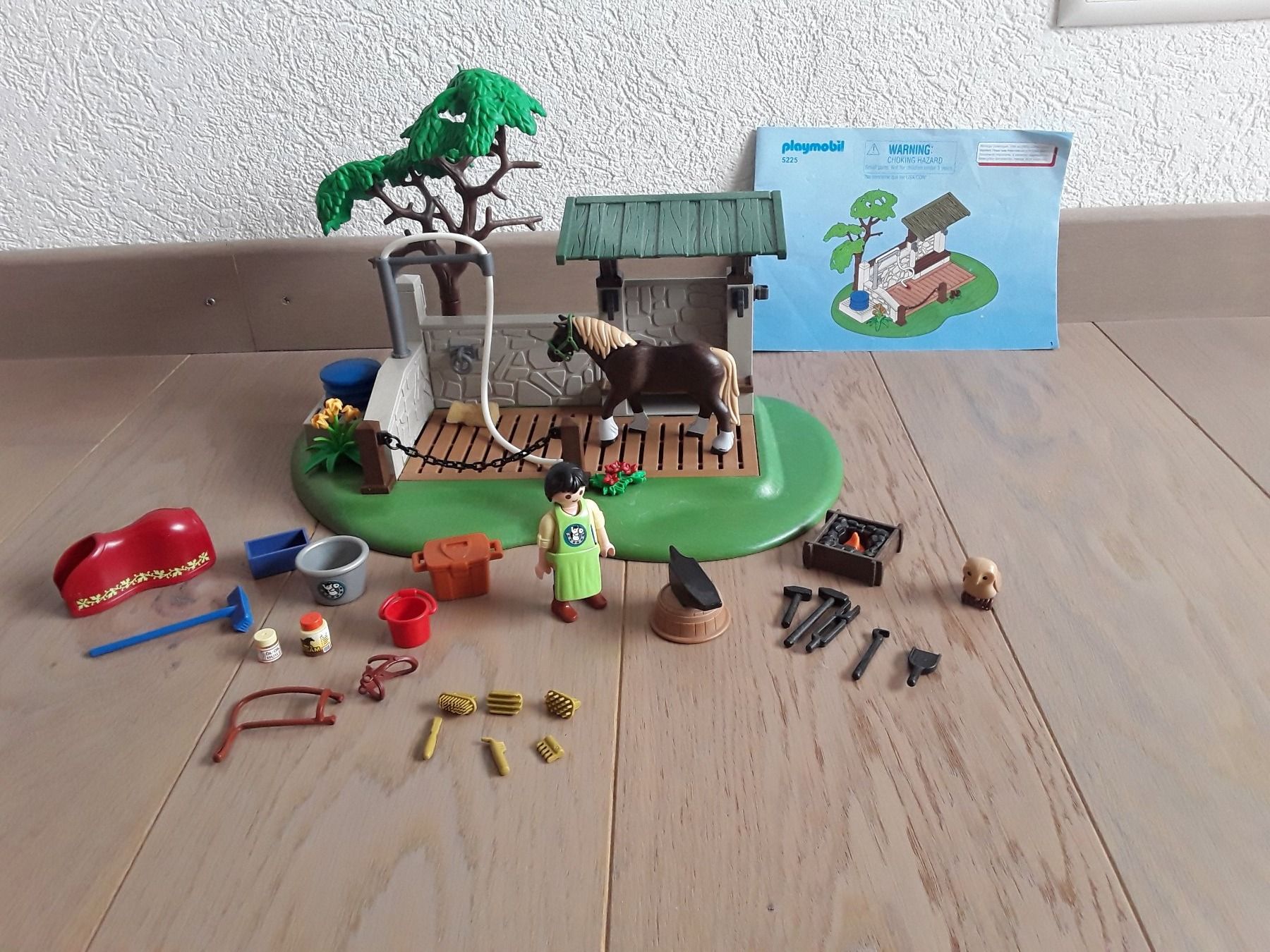 Playmobil Giocattoli: Playmobil palefrenier – Usato da Vicques venduto da val7