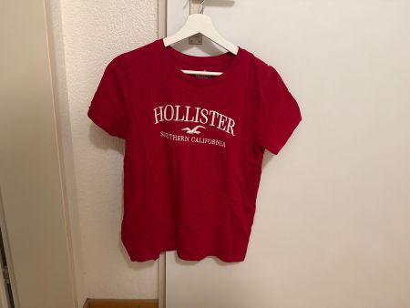 Rotes Hollister T-Shirt Grösse S
