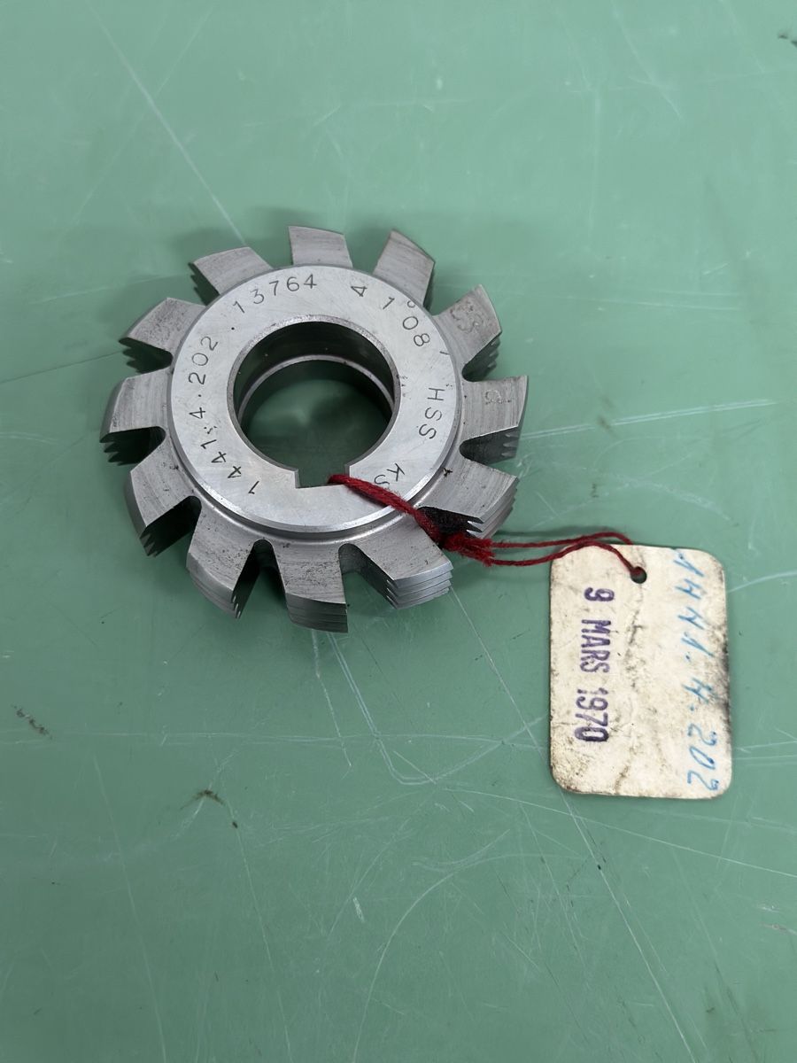 Tutti gli attrezzi: 5X HSS Gear Cutters, Different Sizes and Modules – Nuovo e nell'imballaggio originale da Aarberg venduto da SNMachines 1
