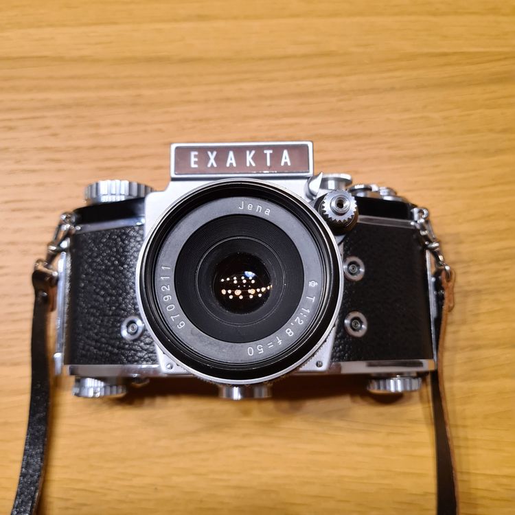 EXAKTA VAREX VX / DOMIPLAN 50mm f2.8 Exakta Varex II b mit