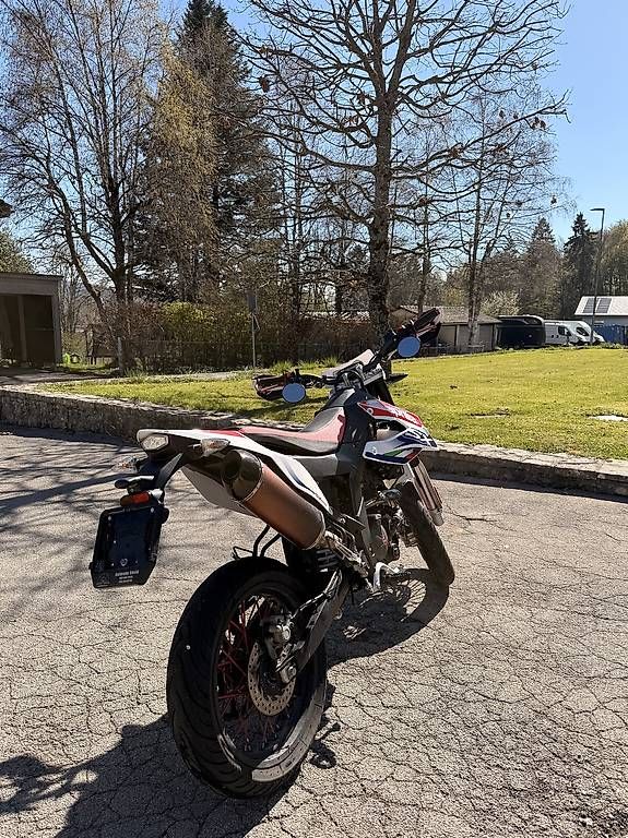 Strasse: Aprilia 125 SX 2021 – Gebraucht aus Les Breuleux von leo_160205 1