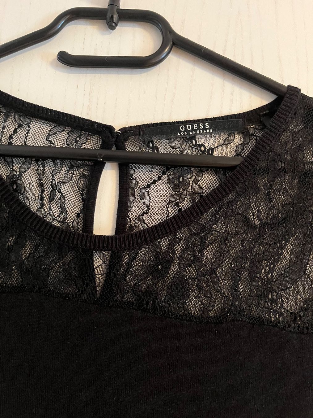 Guess Kleider: Guess Damen Kleid mit Spitze Gr. M 38 – Neu (gemäss Beschreibung) aus Frauenfeld von cookies_and_cream 1