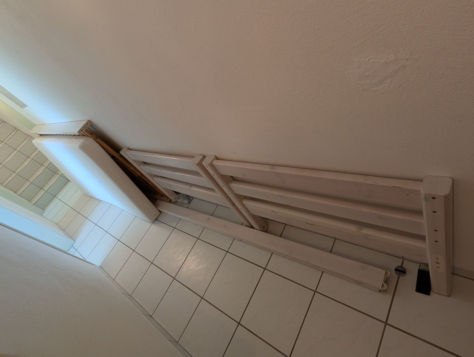 Flexa Letti: Flexa-Kinderbett 90 x 200 cm mit Matratze – Usato da Niederweningen venduto da Davebond888 3