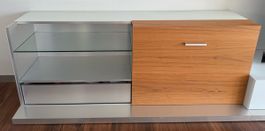 Modernes Sideboard mit Holz-Akzenten, Top Zustand!
