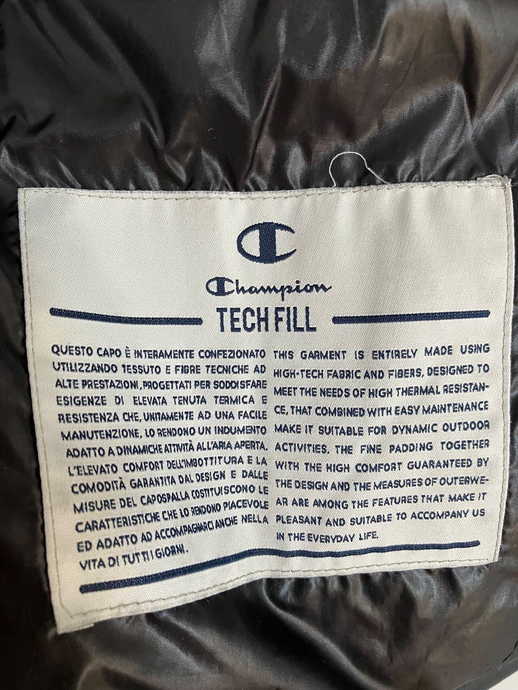 Champion Giacche & Cappotti: Schwarze Champion Pufferjacke Grösse S – Usato da Thalwil venduto da ansae17 5