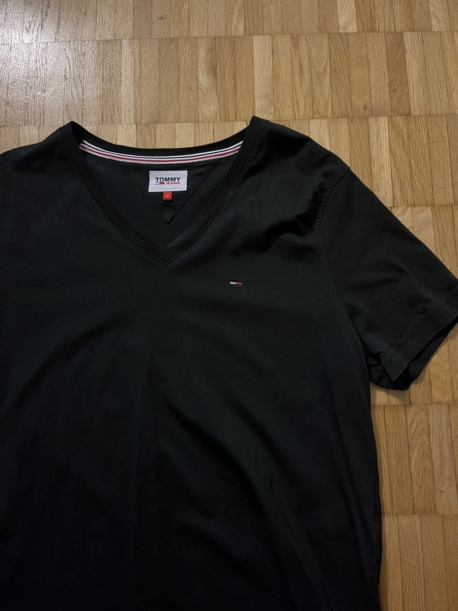 Tommy Hilfiger T-shirt: Tommy Hilfiger Shirt – Usato da Allschwil venduto da MaloseS08 2