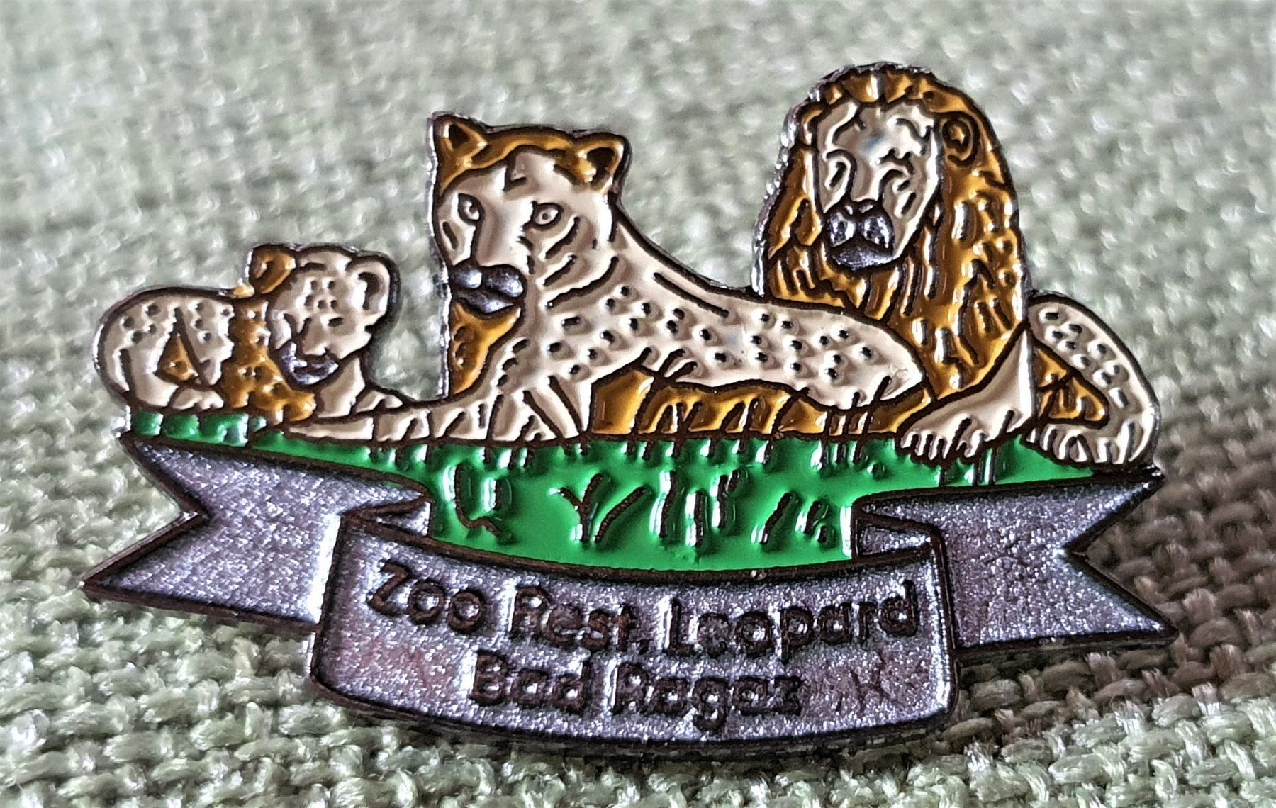 Plaquettes & Badges: E753 - Pin Zoo Rest. Leopard Bad Ragaz – D'occasion à Reinach BL par Boston-Verkauf