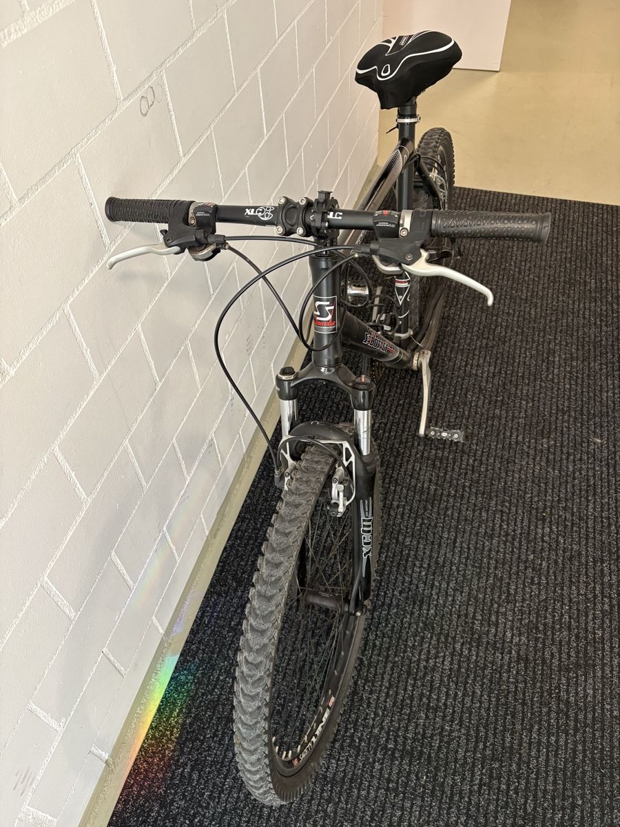 Biciclette: 2 Mountainbikes schwarz gebrauchter Zustand – Usato da Zizers venduto da kaa_gl6r 5