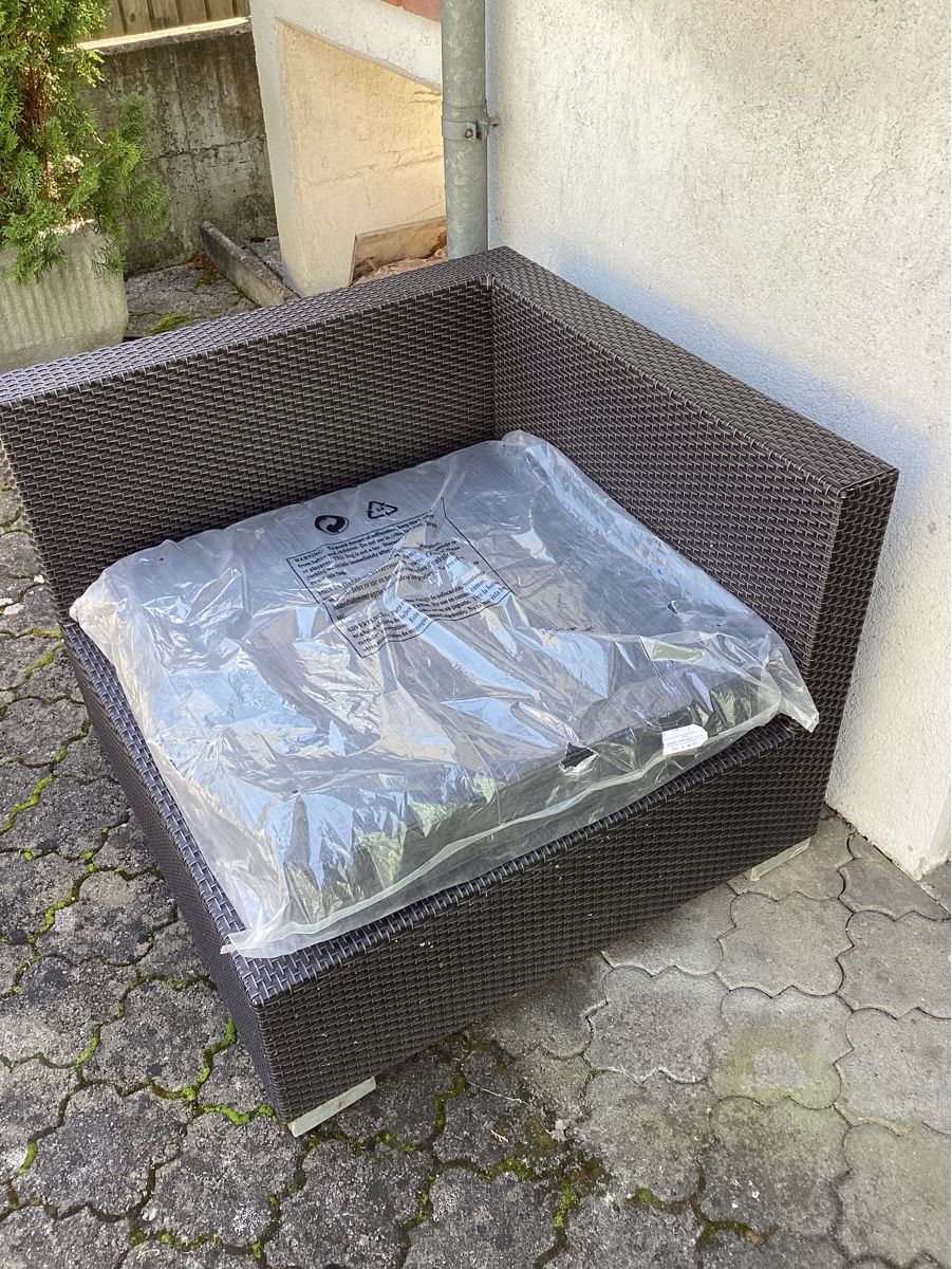 Poltrone: Gartenlounge Eckgarnitur – Usato da Kölliken venduto da Rwolfer 4