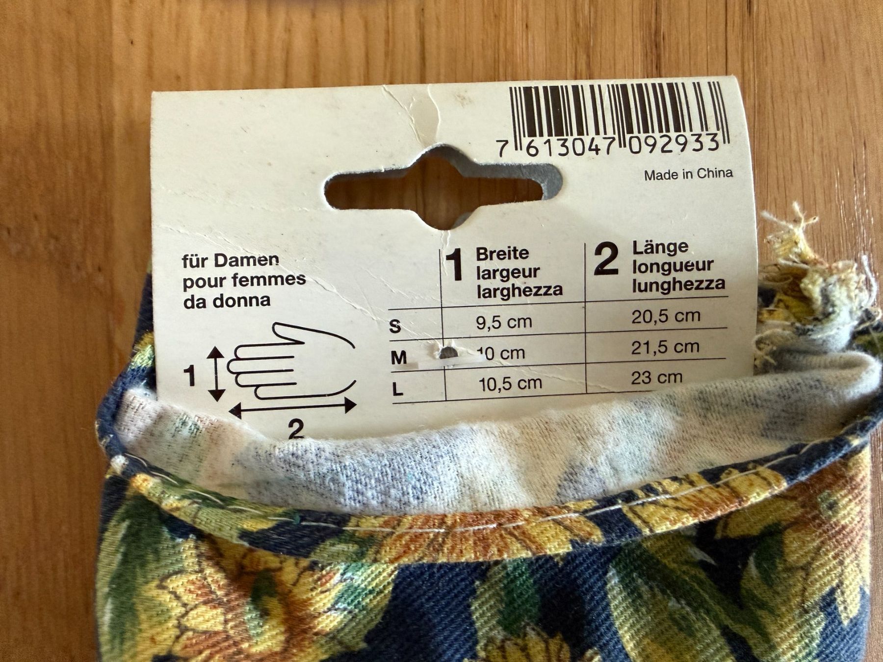 Handschuhe & Handstulpen: 🌻🌻🌻Gartenhandschuhe mit Sonnenblumenmuster, Neu, Grösse S – Neu und originalverpackt aus Flawil von knallfix69 2