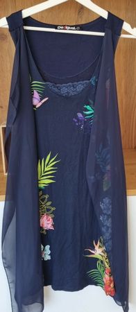 robe Desigual bleu marine avec motifs floraux, taille S