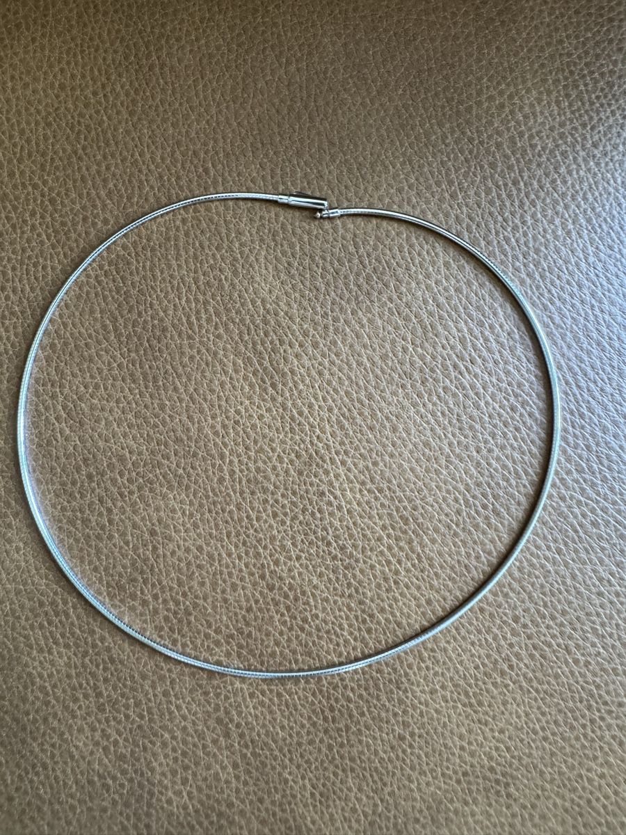 Catenine: Halsreif Weissgold Collier Neu – Nuovo e nell'imballaggio originale da Muri b. Bern venduto da Winter2021 2