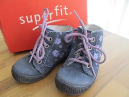 Schuhe aus Wildleder Baby Gr. 23
