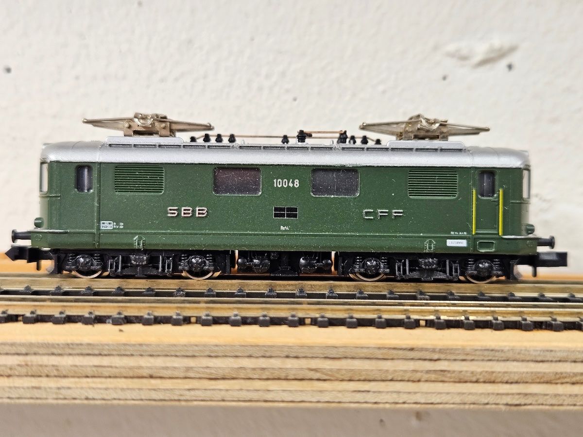 Hobbytrain Modellini di ferrovie: Re 4/4 I Digital spur N – Usato da Gunzgen venduto da luwy 2