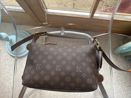 Schicke Damen Handtasche Umhängetasche Herbst Braun Top