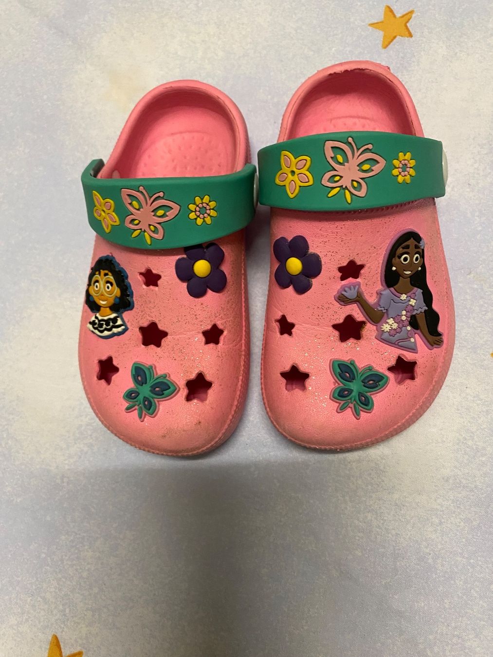 Schuhe für Jungen: Clogs in Grösse 22 – Gebraucht aus Sissach von SV-650