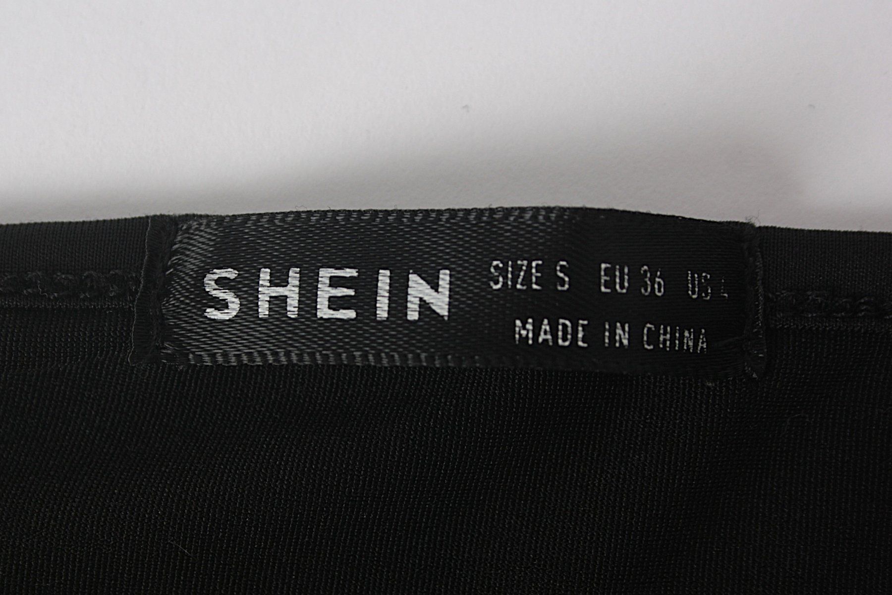 Shein Top: SHEIN Oberteil schwarz, Gr. S – Usato da Zollikofen venduto da Restwert_Zollikofen 4