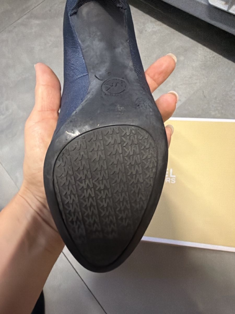 Michael Kors Scarpe da donna: Michael Kors Schuhe 39.5 blau – Usato da Däniken SO venduto da NBdesign 4