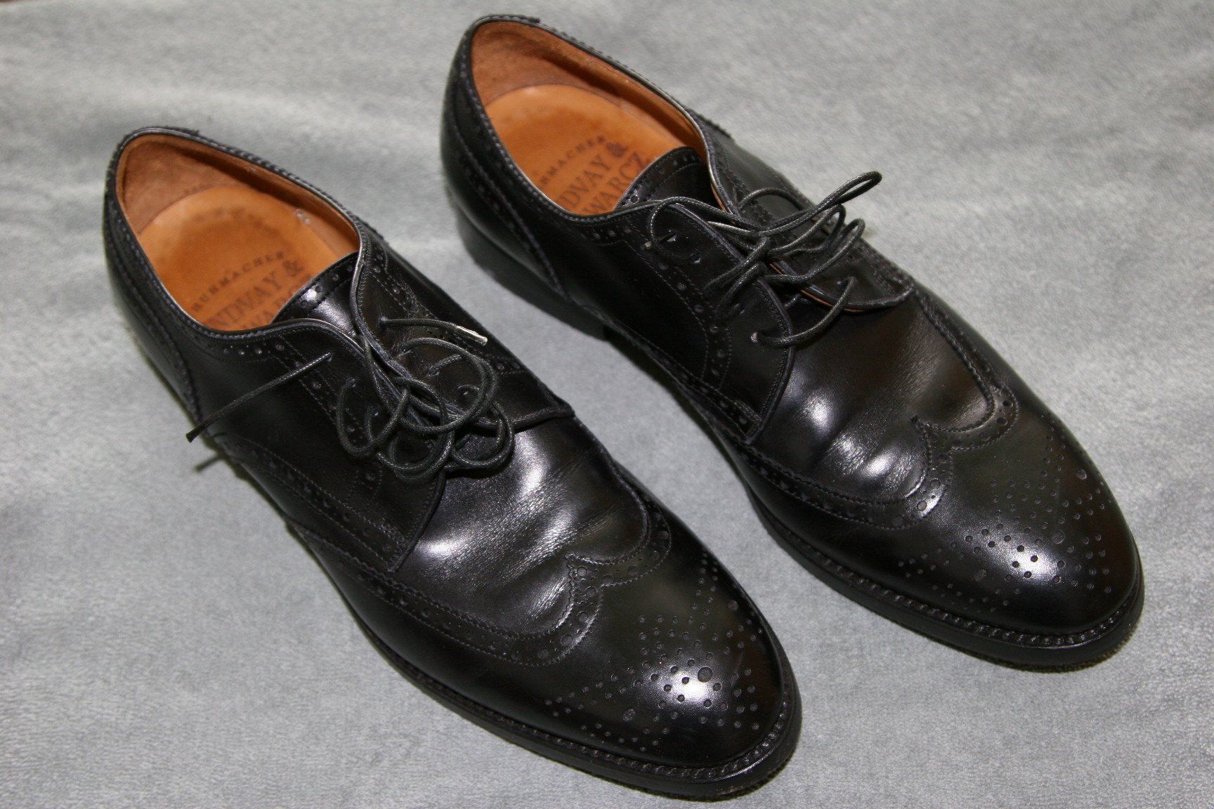 Scarpe da uomo: Herrenschuh Budapester - Der Klassiker, schwarz, Gr. 41 – Usato da Büren an der Aare venduto da Sabinem71