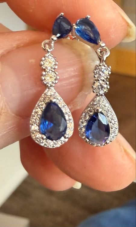 Orecchini pendenti & Orecchini a lobo: 925 Silber-Ohrstecker mit blauer Zirkonia – Usato da Horn venduto da Resvi