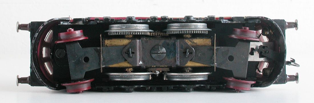 Fleischmann Modellini di ferrovie: Fleischmann elektr. Lokomotive 335 Spur 0 – Usato da Oberwil BL venduto da Klang 4