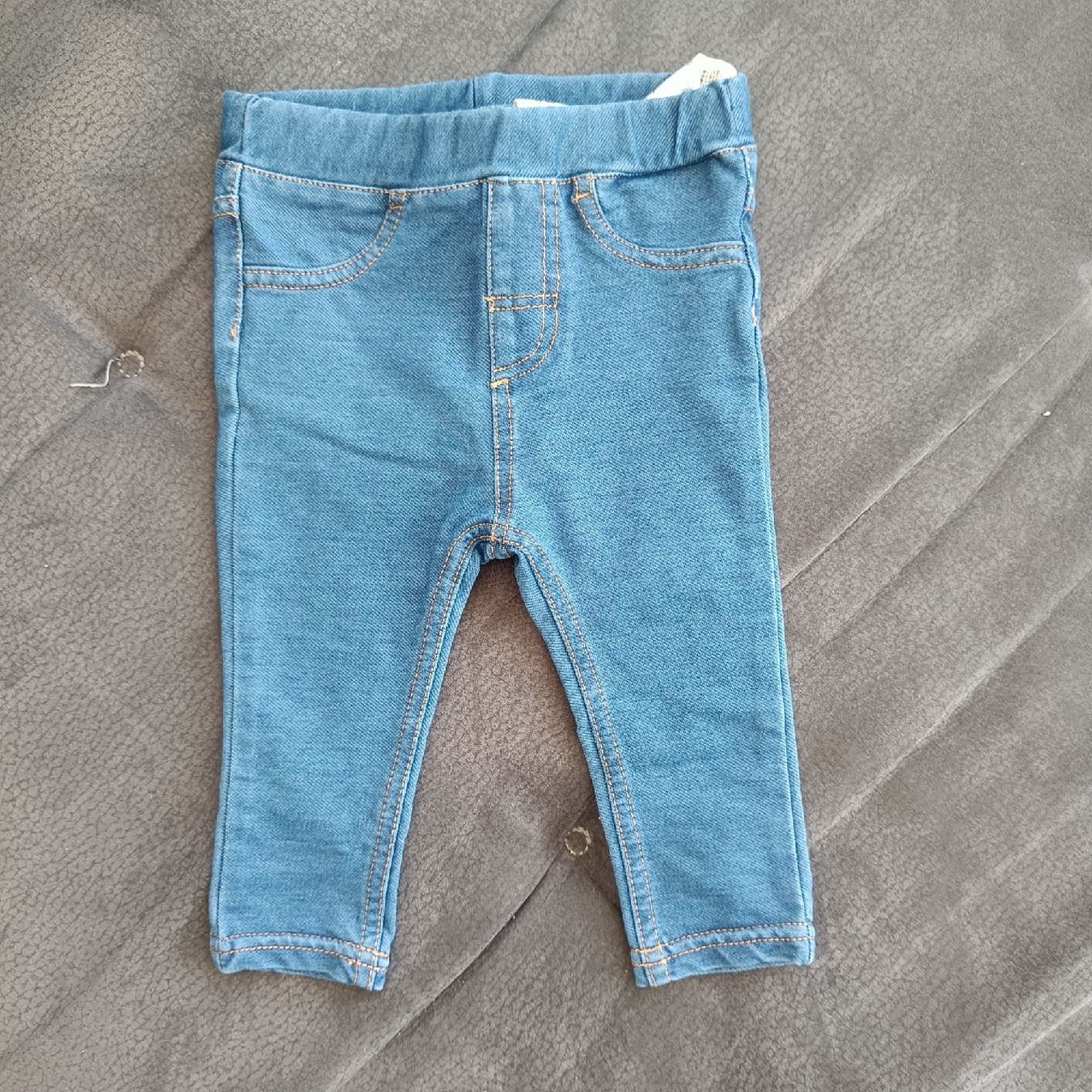 Hosen: Hose Grösse 68 – Gebraucht aus Jaberg von urig17.