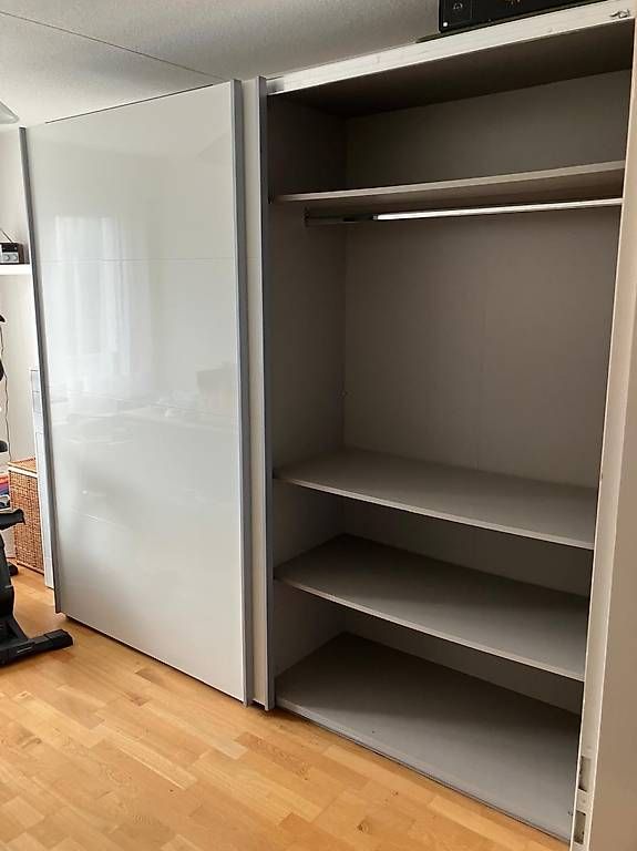 Armadi: Grosser Schiebetürenschrank – Usato da Solothurn venduto da Juliasju