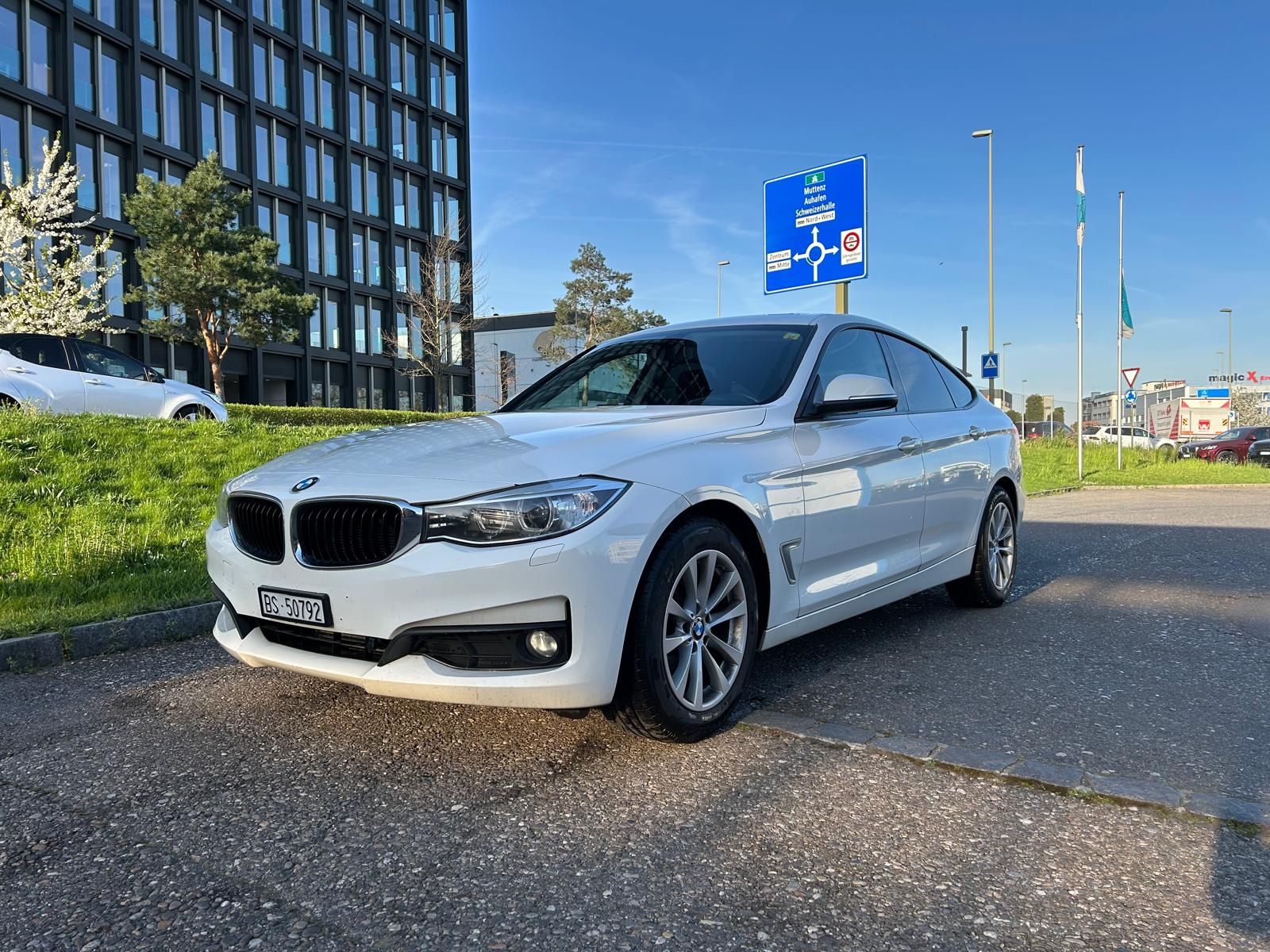 BMW Automobili: BMW 318d GT – Usato da Basel venduto da zan_kv8p 1