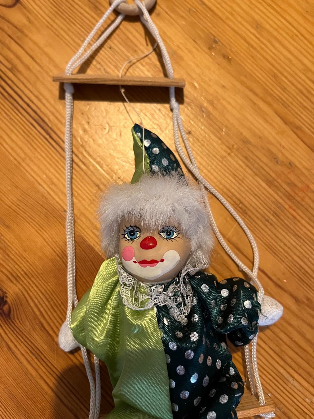 Bambole: 3 Clown Puppen auf Schaukel – Usato da Nesslau venduto da Meshiska 9