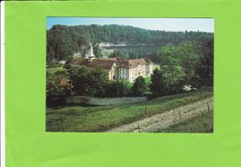 Abbaye d'Hauterive, Couvent de Cisterciens