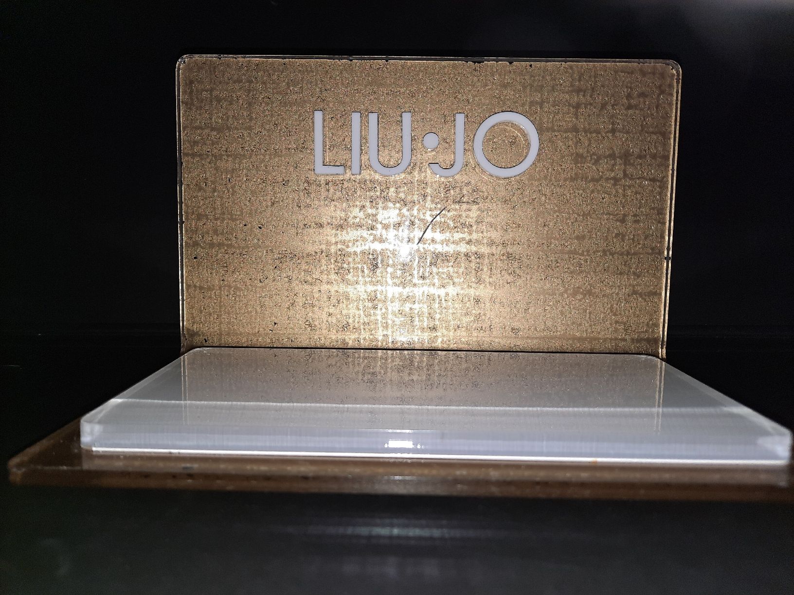 Alle Dekorationen: LIU•JO espositore, pezzo d'arredo – Gebraucht aus Biasca von Old_6blh 2