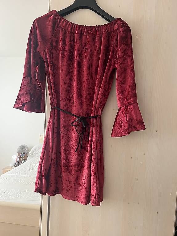 Vestiti: Samtkleid in Einheitsgröße – Usato da Nürensdorf venduto da ver_2c65