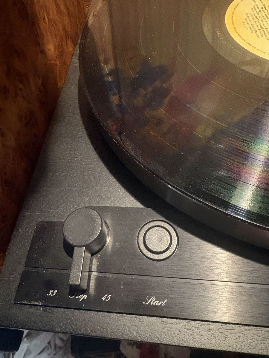Thorens Tourne-disques: Platine Thorens TD 320 mk || – D'occasion à petit lancy par FerreiraLuis 2