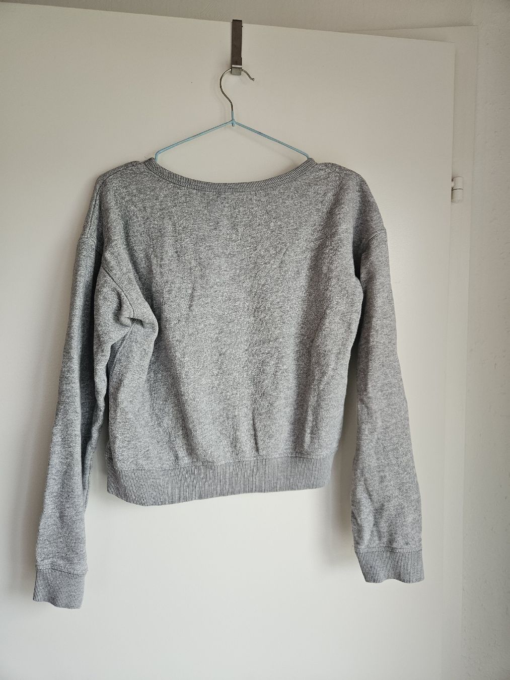 H&M Maglioni & Felpe: Grauer H&M Pullover – Usato da Ebikon venduto da SecondChance_byM 2