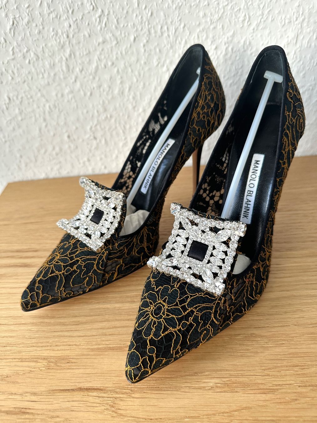 Scarpe da donna: Authentiques Escarpins Manolo Blahnik 38.5 NEUVES – Nuovo e nell'imballaggio originale da Carouge GE venduto da loveluxury