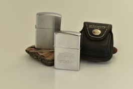 2x Original Zippo Feuerzeug Set + Leder Etui