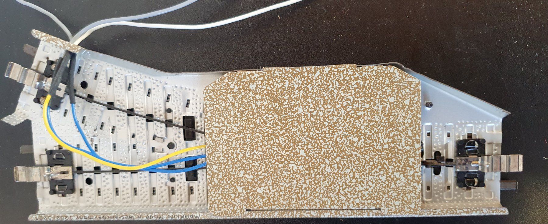 Märklin Modellini di ferrovie: MÄRKLIN: M-WEICHE ELEKTRISCH LINKS 5202 – Usato da Biglen venduto da taunus82 1