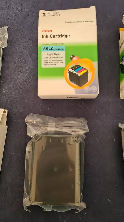 Hewlett Packard Cartucce per stampanti & toner: Drucker Patrone HP C9428A Nr. 85 LC Cyan – Nuovo e nell'imballaggio originale da Gipf-Oberfrick venduto da Rwin5916