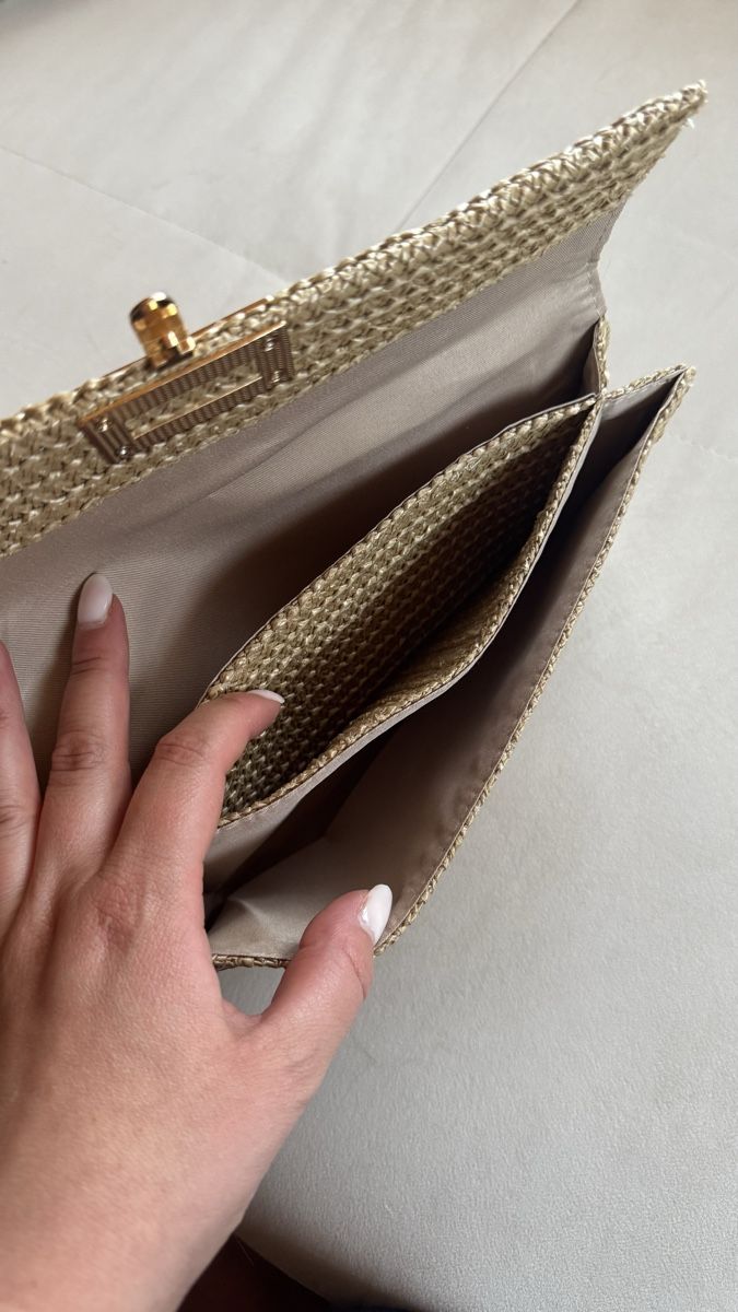 Borse da donna: Sommer Clutch – Nuovo e nell'imballaggio originale da Surcasti venduto da Lenkita 3