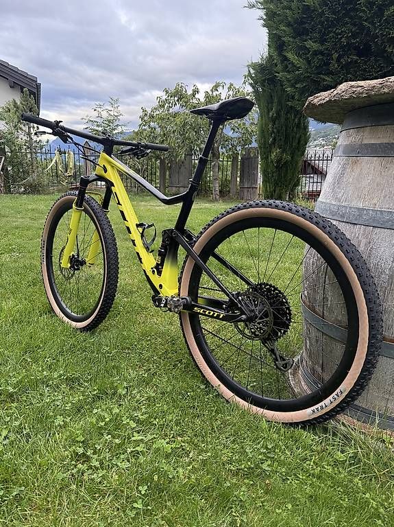 Velos: Scott Spark RC World Cup (L) – Gebraucht aus Grimisuat von tri_8287